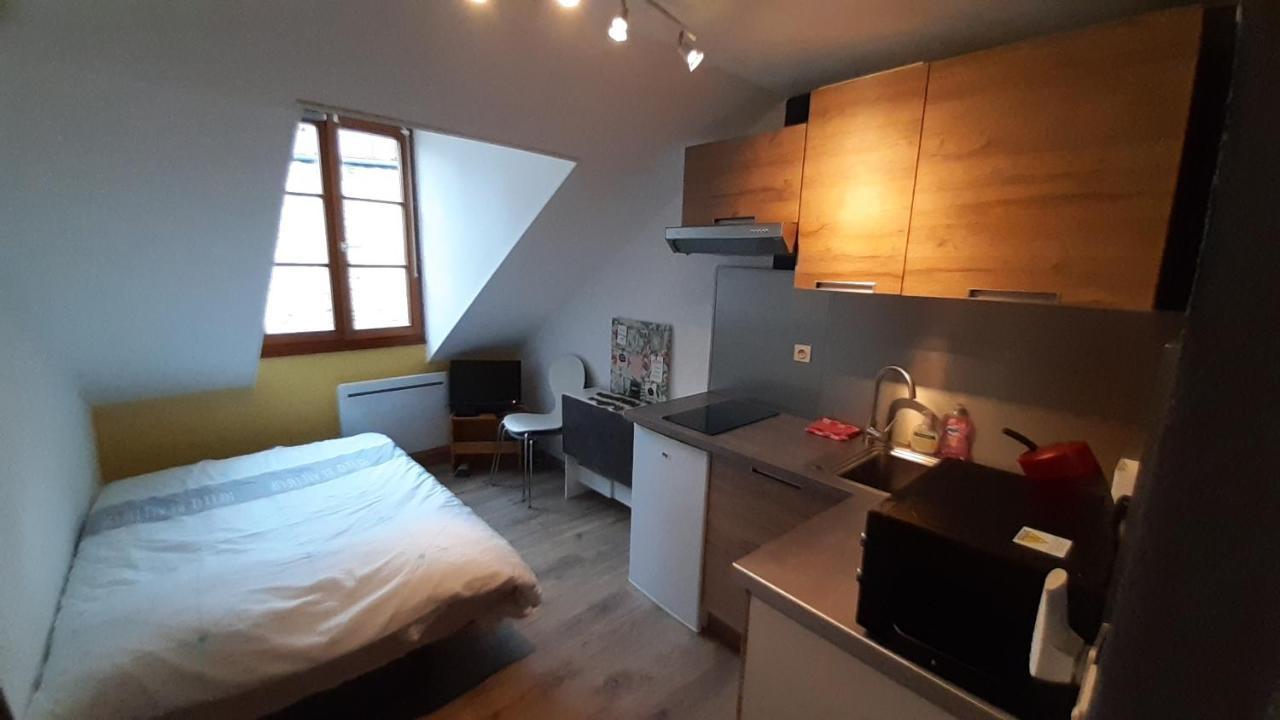 Studio 402 Au 15 Rue Battant A Безансон Экстерьер фото